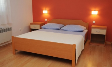 Kuća Darko, Apartman 4+2, Betina