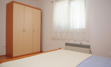 Kuća Darko, Apartman 4+2, Betina