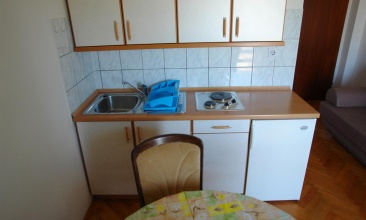 Kuća Doris, Apartman 2+2 a, Jezera