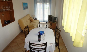 Kuća Marica, Apartman 4+1, Tisno