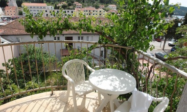 Kuća Marica, Apartman 4+1, Tisno