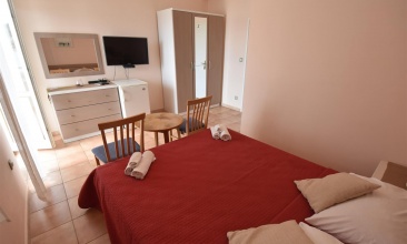 Kuća Josip, Soba  2 a, Tisno