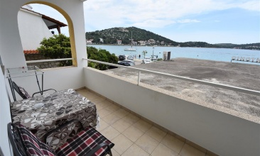 Kuća Josip, Soba  2 a, Tisno