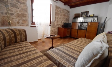 Kuća Goran, Kuća za odmor 4+2, Murter