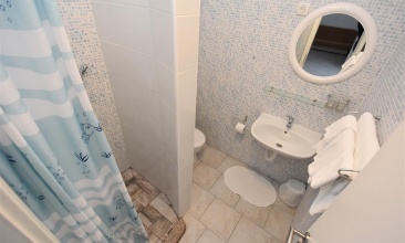 Vila Bonino, Apartman 4+2 c, Murter