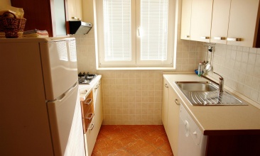 Kuća Dvorine, Apartman 4+2 b, Tisno