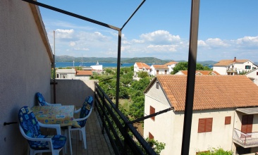 Kuća Gabrijela, Apartman 2+1 a, Betina