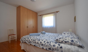 Kuća Mihotić, Kuća za odmor 4+2, Murter