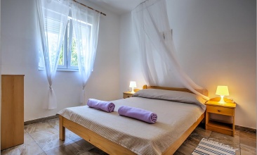 Vila Bonino, Apartman 2+2 a, Murter