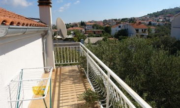 Kuća Jurica, Apartman 4+2 b, Murter