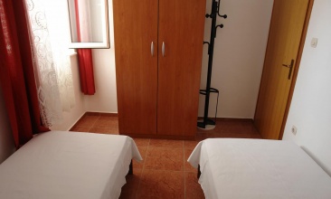 Kuća Ljubica, Apartman 4+1, Tisno