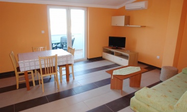 Kuća Mirko, Apartman 2+2 b, Murter