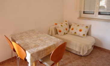 Kuća Miro, Apartman 2+1, Murter