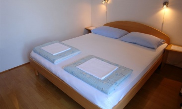 Kuća Miro, Apartman 2+1, Murter