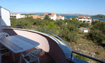 Kuća Miro, Apartman 4+1 b, Murter