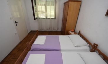 Kuća Ratimir 2, Kuća za odmor 4, Murter
