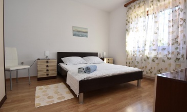 Kuća Siniša , Kuća za odmor 4+2, Murter