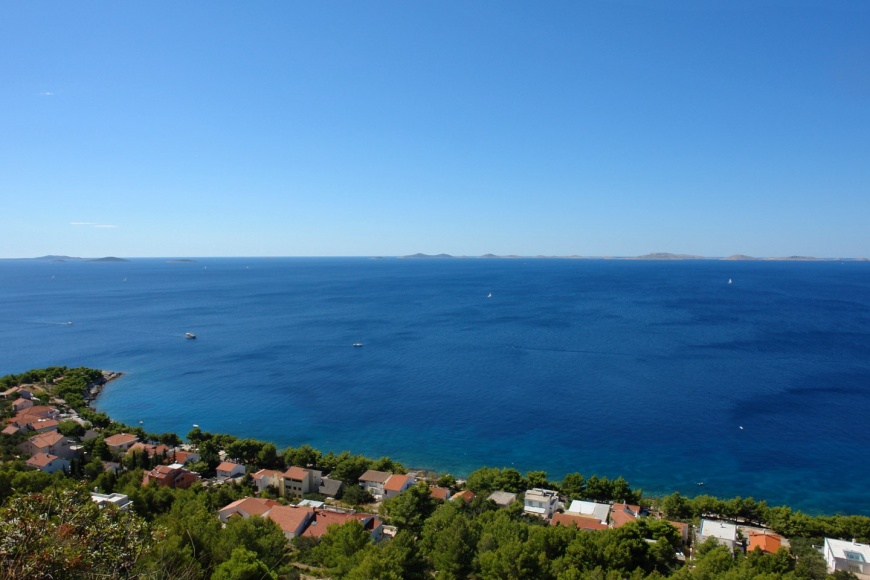 Vidikovac Raduč, pogled na Kornate