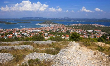 Vidikovac Raduč, pogled na Murter